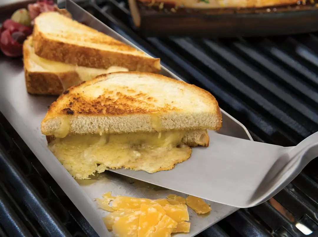 BBQ Accessories Broil King 64003 Stainless Steel BBQ 4-Piece Tool Set 3 BBQ Accessories Broil King 64003 Stainless Steel BBQ 4-Piece Tool Set