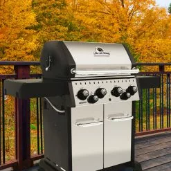Broil King CROWN S490 BBQ With Side Burner, Rear Rotisserie Burner & Rotisserie Kit BBQs & Smokers