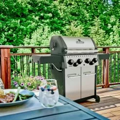 Broil King CROWN S490 BBQ With Side Burner, Rear Rotisserie Burner & Rotisserie Kit BBQs & Smokers