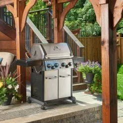 Broil King CROWN S490 BBQ With Side Burner, Rear Rotisserie Burner & Rotisserie Kit BBQs & Smokers