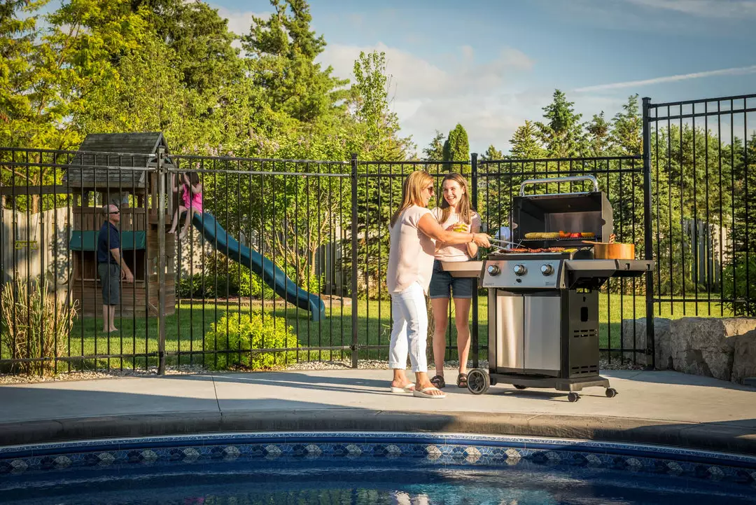 Broil King SIGNET 320 3-Burner BBQ 15 Broil King SIGNET 320 3-Burner BBQ