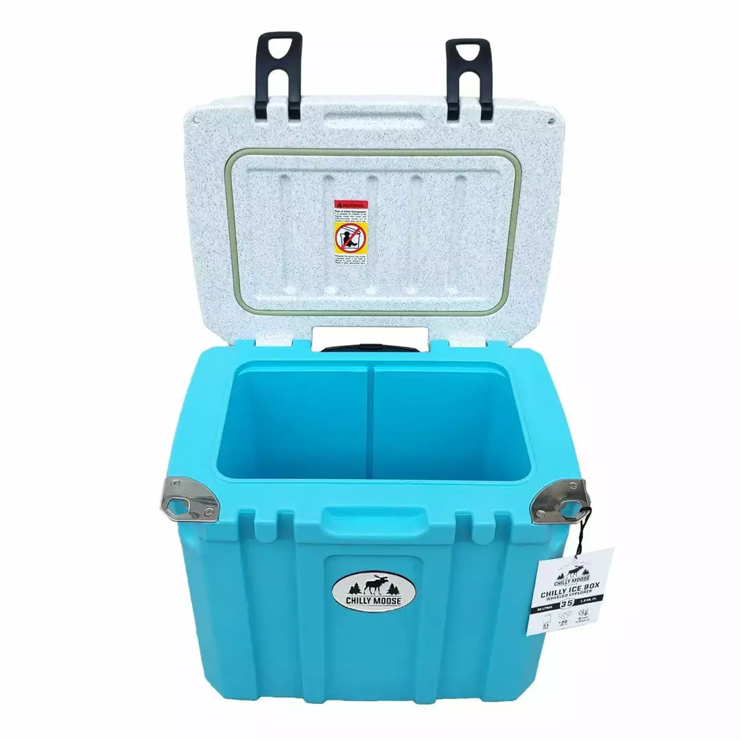 Chilly Moose Cooler With Wheels (35L) Outdoor Refrigeration & Barware 7 Chilly Moose Cooler With Wheels (35L) Outdoor Refrigeration & Barware