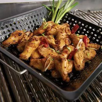 BBQ Accessories GrillPro Porcelain-Coated Square Wok Topper 3 BBQ Accessories GrillPro Porcelain-Coated Square Wok Topper