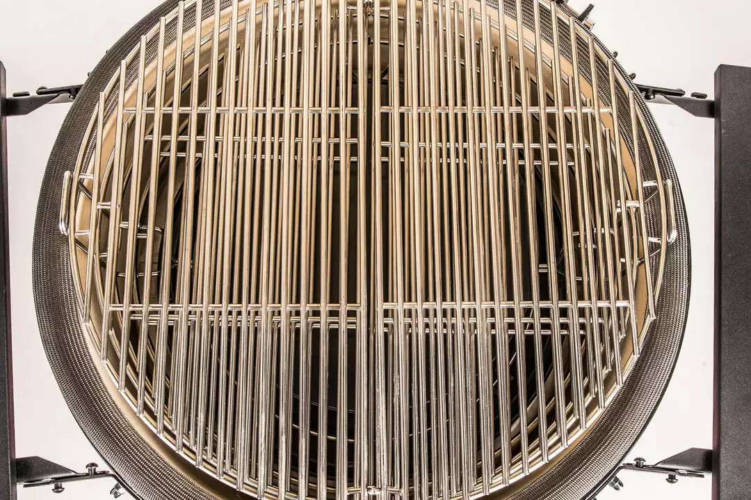 Kamado Joe - Classic Joe III 18" KJ23RHCI-A Charcoal Grill W/ Cart & Wheels 17 Kamado Joe - Classic Joe III 18" KJ23RHCI-A Charcoal Grill W/ Cart & Wheels