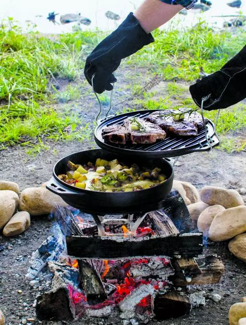 BBQ Accessories Lodge Cast Iron - Cook It All 14" 4 BBQ Accessories Lodge Cast Iron - Cook It All 14"