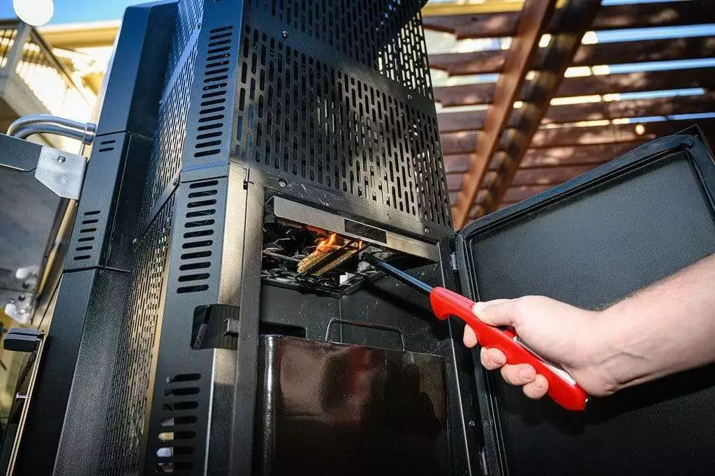 Masterbuilt Gravity Series 1050 Digital Charcoal BBQ & Smoker BBQs & Smokers 7 Masterbuilt Gravity Series 1050 Digital Charcoal BBQ & Smoker BBQs & Smokers