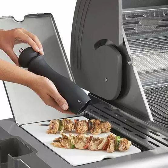 Napoleon 70005 PRO Salt Grinder BBQ Accessories 2 Napoleon 70005 PRO Salt Grinder BBQ Accessories