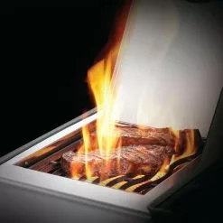 Napoleon Rogue XT 365 SIB Propane Gas BBQ With Infrared Side Burner BBQs & Smokers