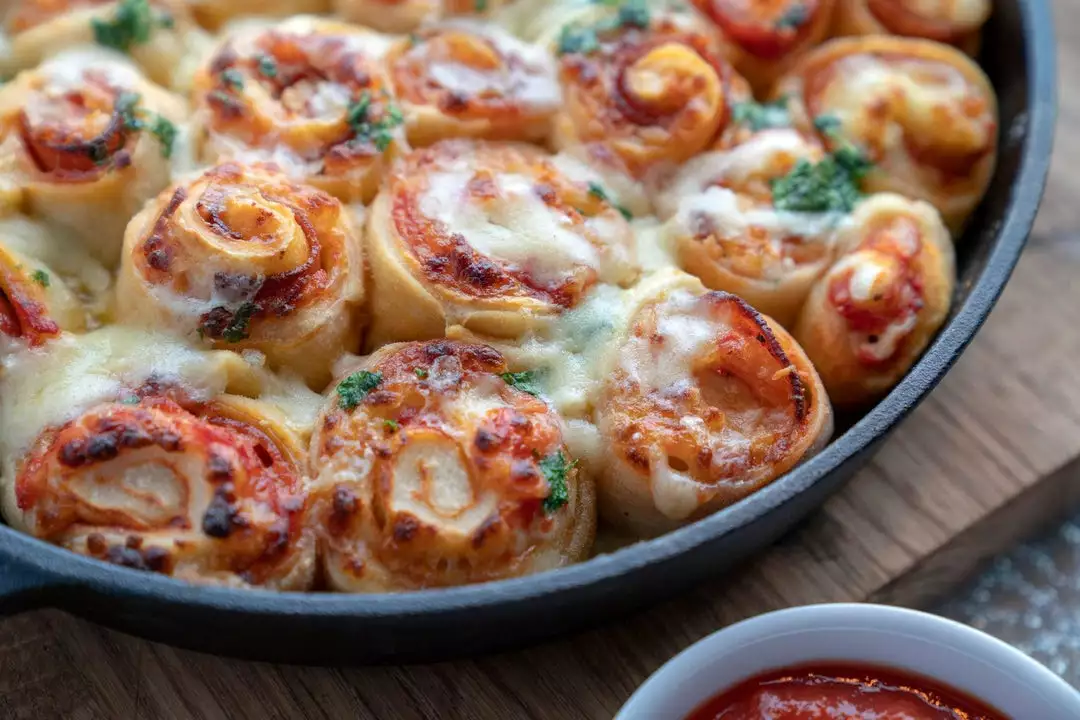 Ooni Cast Iron Skillet Pan BBQ Accessories 5 Ooni Cast Iron Skillet Pan BBQ Accessories