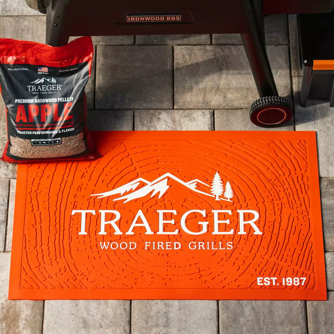 BBQ Accessories Traeger BAC636 Orange Grill Mat 3 BBQ Accessories Traeger BAC636 Orange Grill Mat