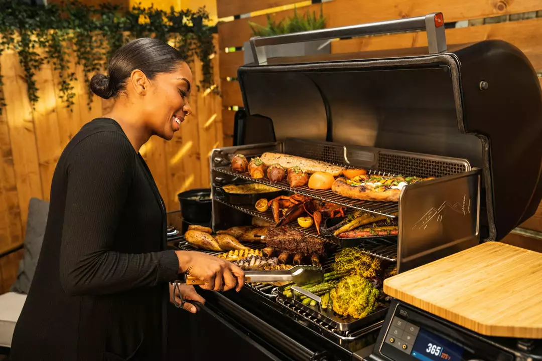 Traeger TIMBERLINE XL Pellet Grill & Smoker TBB01RLGC 16 Traeger TIMBERLINE XL Pellet Grill & Smoker TBB01RLGC