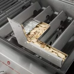 BBQs & Smokers Weber Genesis SI-E-330 Gas Grill With Sear Zone 21 BBQs & Smokers Weber Genesis SI-E-330 Gas Grill With Sear Zone