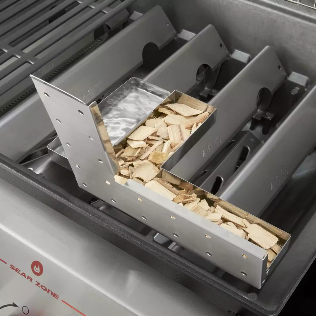 BBQs & Smokers Weber Genesis SI-E-330 Gas Grill With Sear Zone 11 BBQs & Smokers Weber Genesis SI-E-330 Gas Grill With Sear Zone