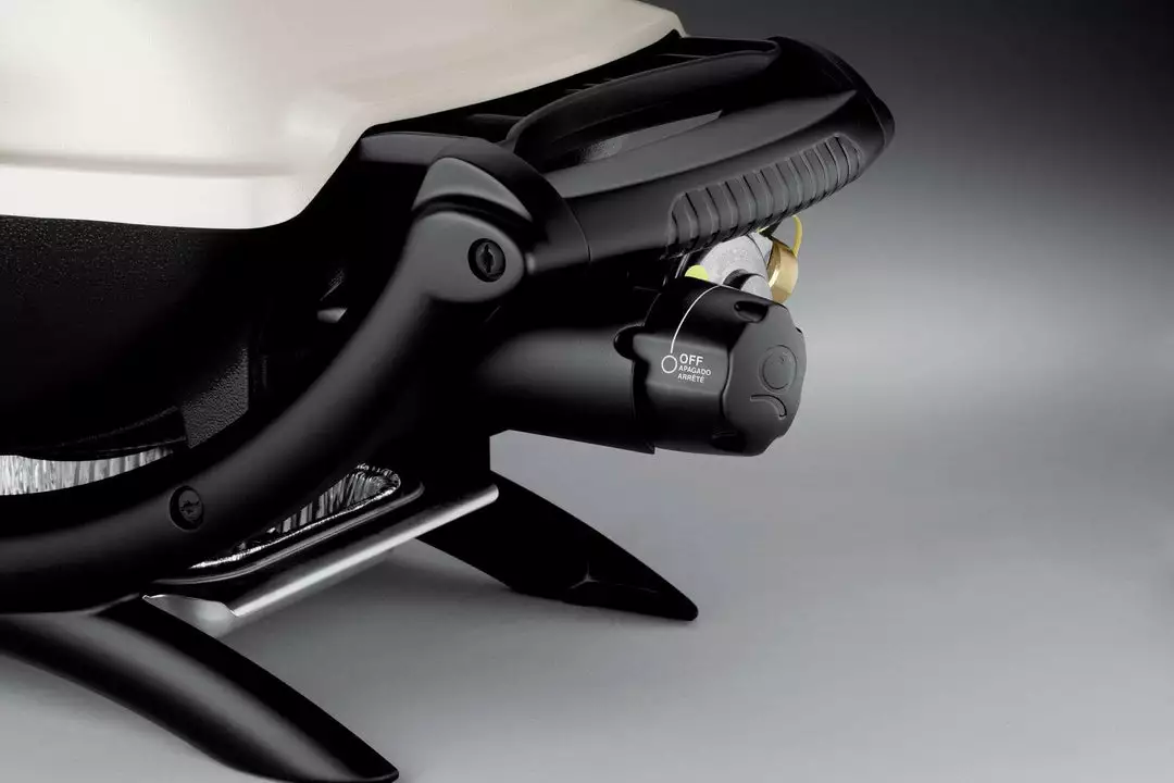 Weber Q1200 - Portable Propane Barbecue BBQs & Smokers 12 Weber Q1200 - Portable Propane Barbecue BBQs & Smokers