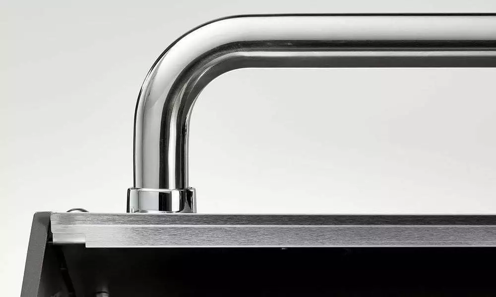 BBQs & Smokers Weber Summit E-670 BBQ With Stainless Steel Cooking Grill Grates 5 BBQs & Smokers Weber Summit E-670 BBQ With Stainless Steel Cooking Grill Grates