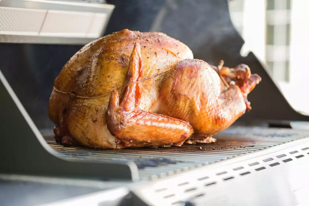 BBQs & Smokers Weber Summit E-670 BBQ With Stainless Steel Cooking Grill Grates 15 BBQs & Smokers Weber Summit E-670 BBQ With Stainless Steel Cooking Grill Grates